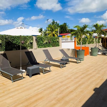 Evasion En Plein Coeur De La Ville Studio Jacuzzis Sauna Et Piscine Au Centre De Port-Louis Eksteriør billede